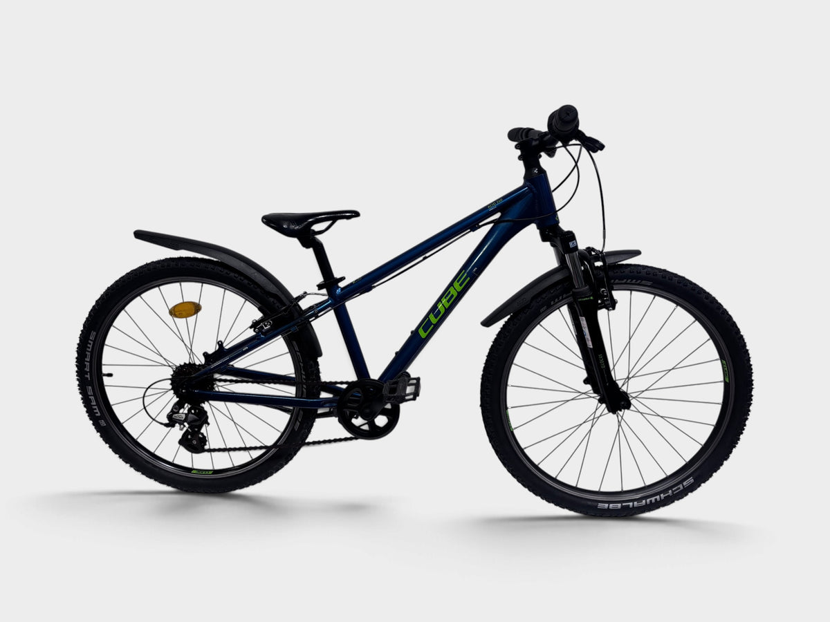 Cube Acid 240 Allroad Kids 32cm 2025 Deep Cobalt / Apple (Gebruikte Kinder-Mountainbike)