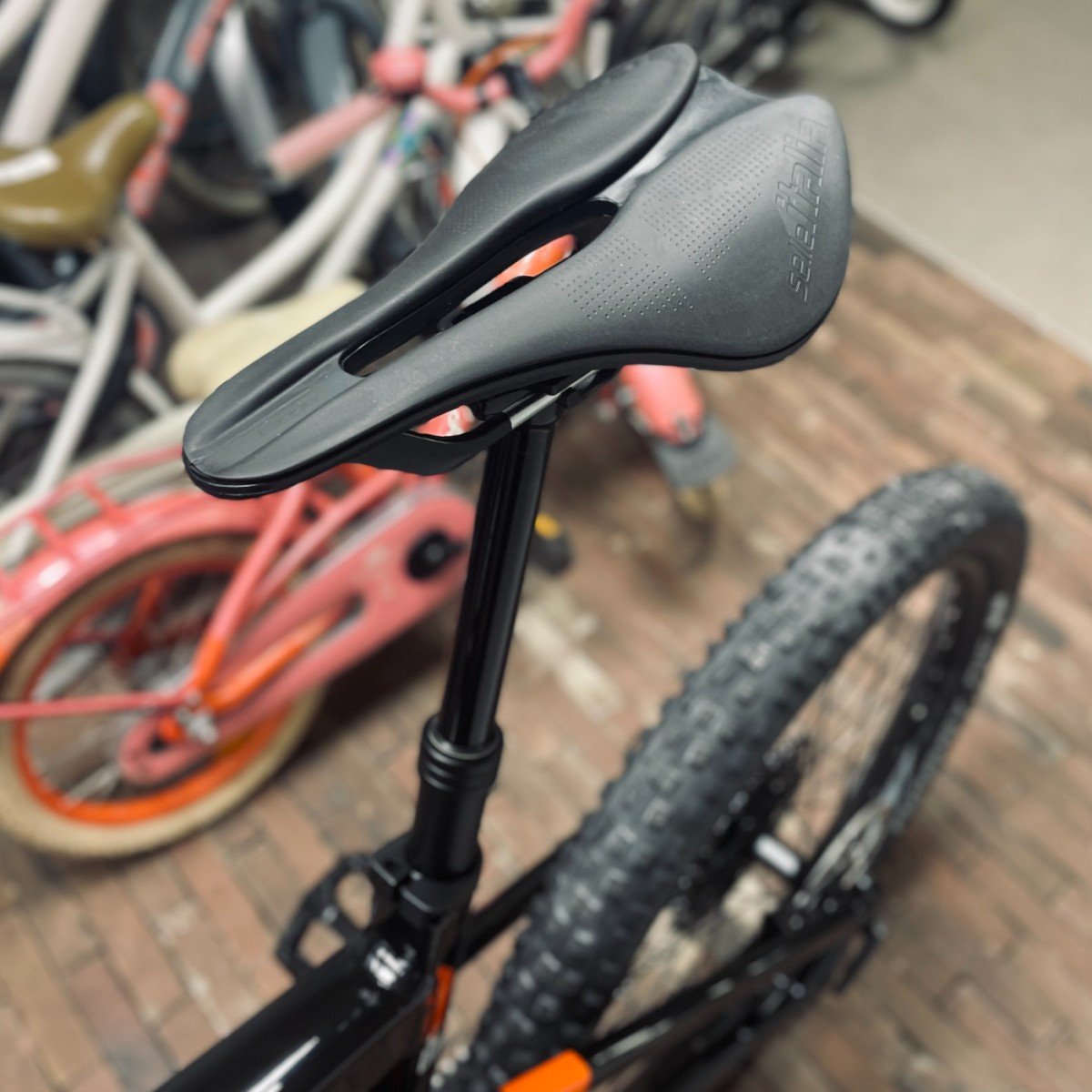 KTM Macina Kapoho 7973 (750Wh) Flaming Black 48cm 2024