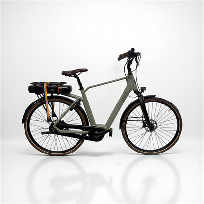 QWIC Premium MN7D+ heren e-bike met Bafang middenmotor, 625Wh accu en 7 versnellingen.